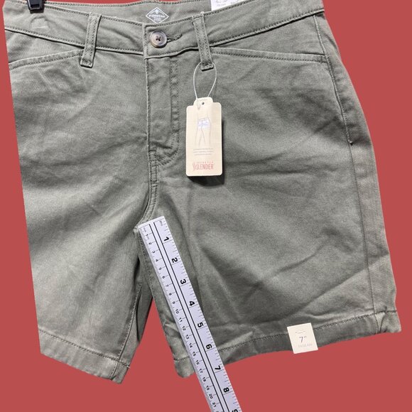 St. John's Bay - Women's Mid-Rise Secretly Slender 7" Inseam Chino Short - 2 - Picture 6 of 12